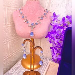🌹 Stunning Silver Light Blue Floral Rhinestone Whimsical Jewelry Set 🌹 NWT